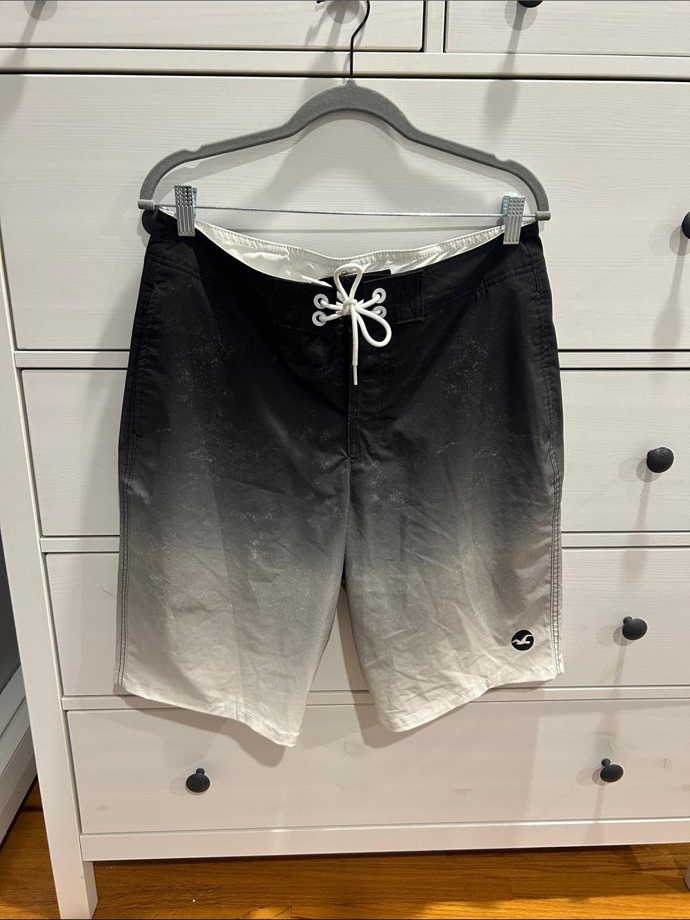 Hollister Men's Gradient Black to White Swim Trunks with Drawstring